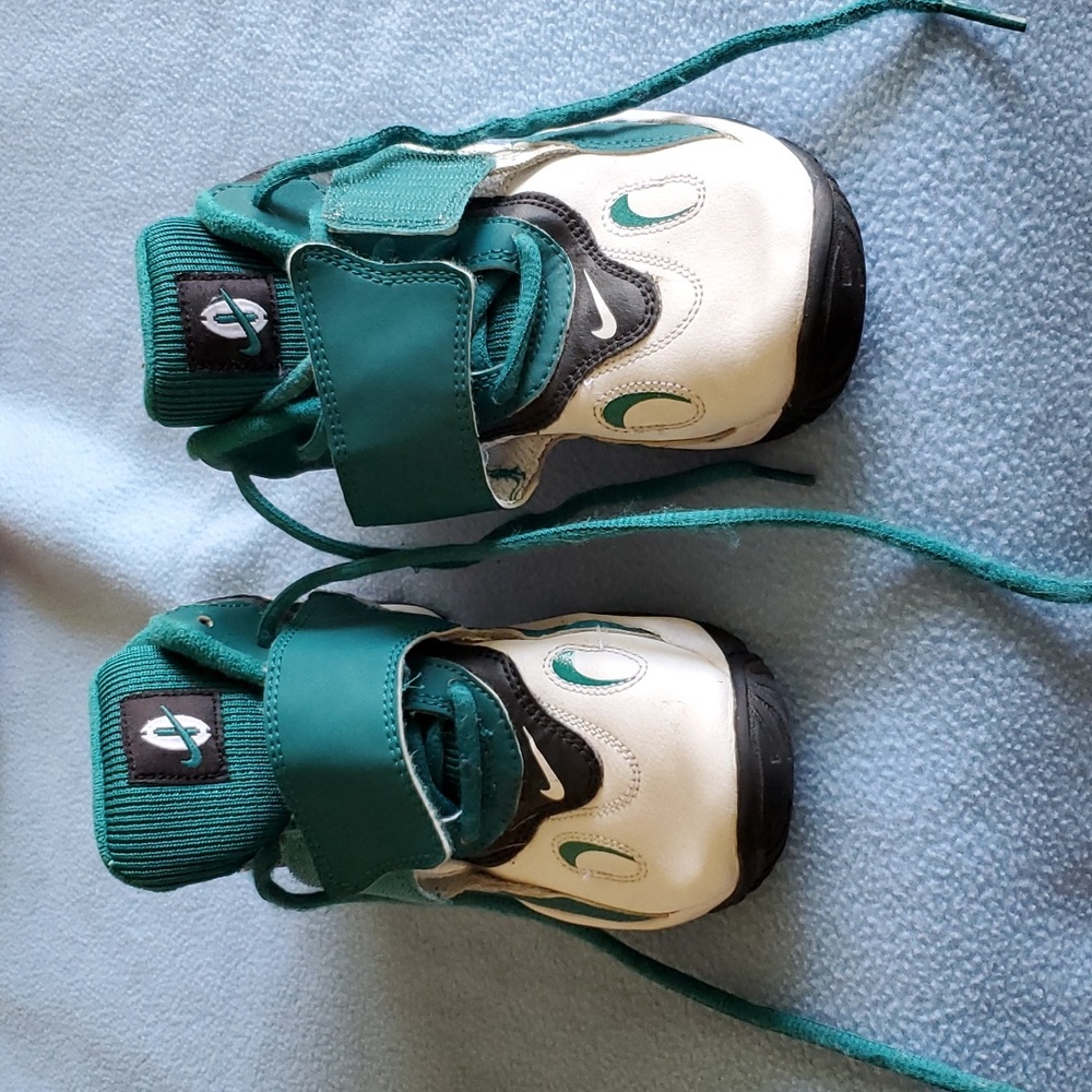 Boys Nike Sneakers